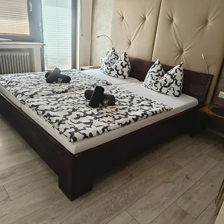 Otel Am Markt 3*