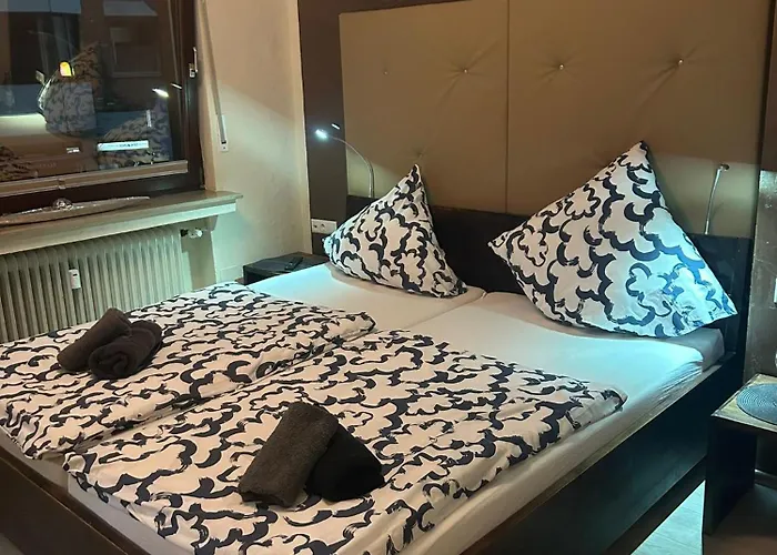 Am Markt Отель 3*